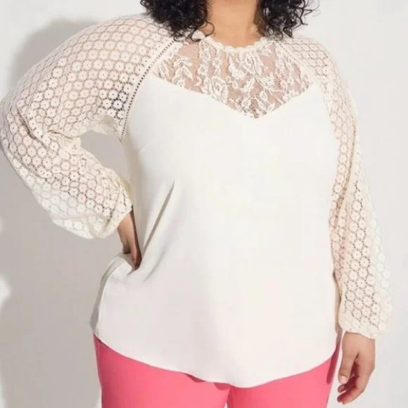 Torrid Cream Georgette Lace Mix Sleeve Top Sz 3X - Picture 1 of 7